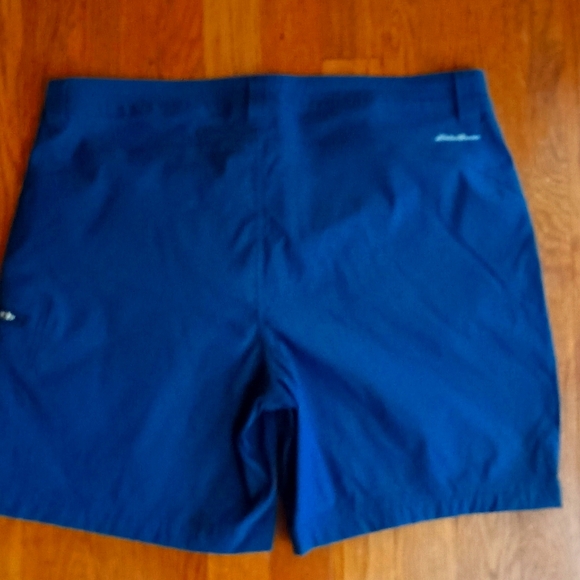 Women's Eddie Bauer Rainier Waterproof Active Shorts, navy - Picture 3 of 7